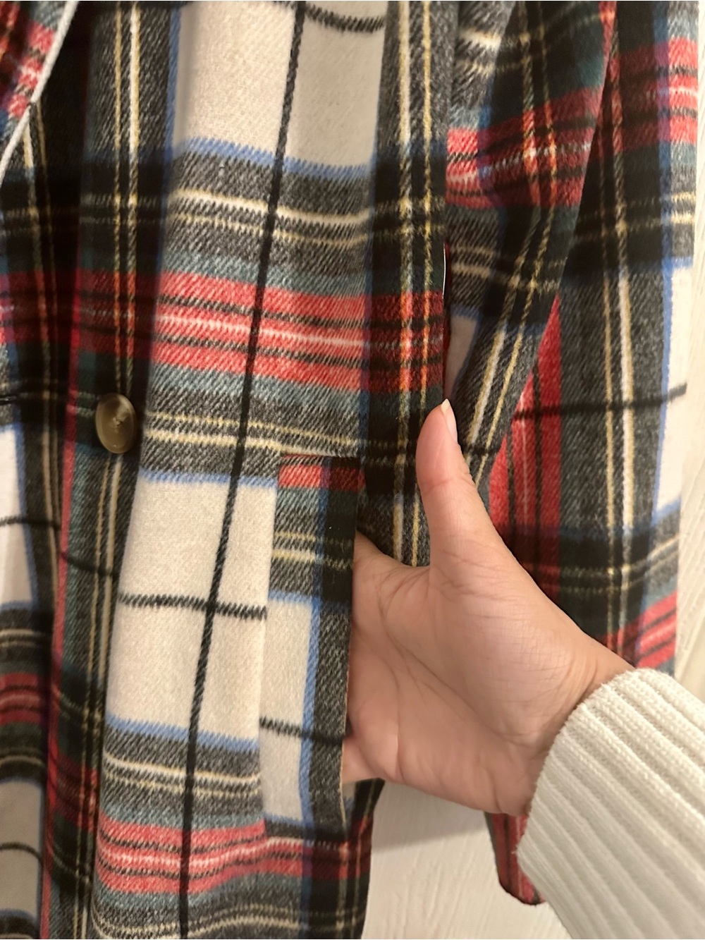 Old Navy Women’s White Tartan Plaid Long Slouchy Double-Breasted Coat - Picture 8 of 9